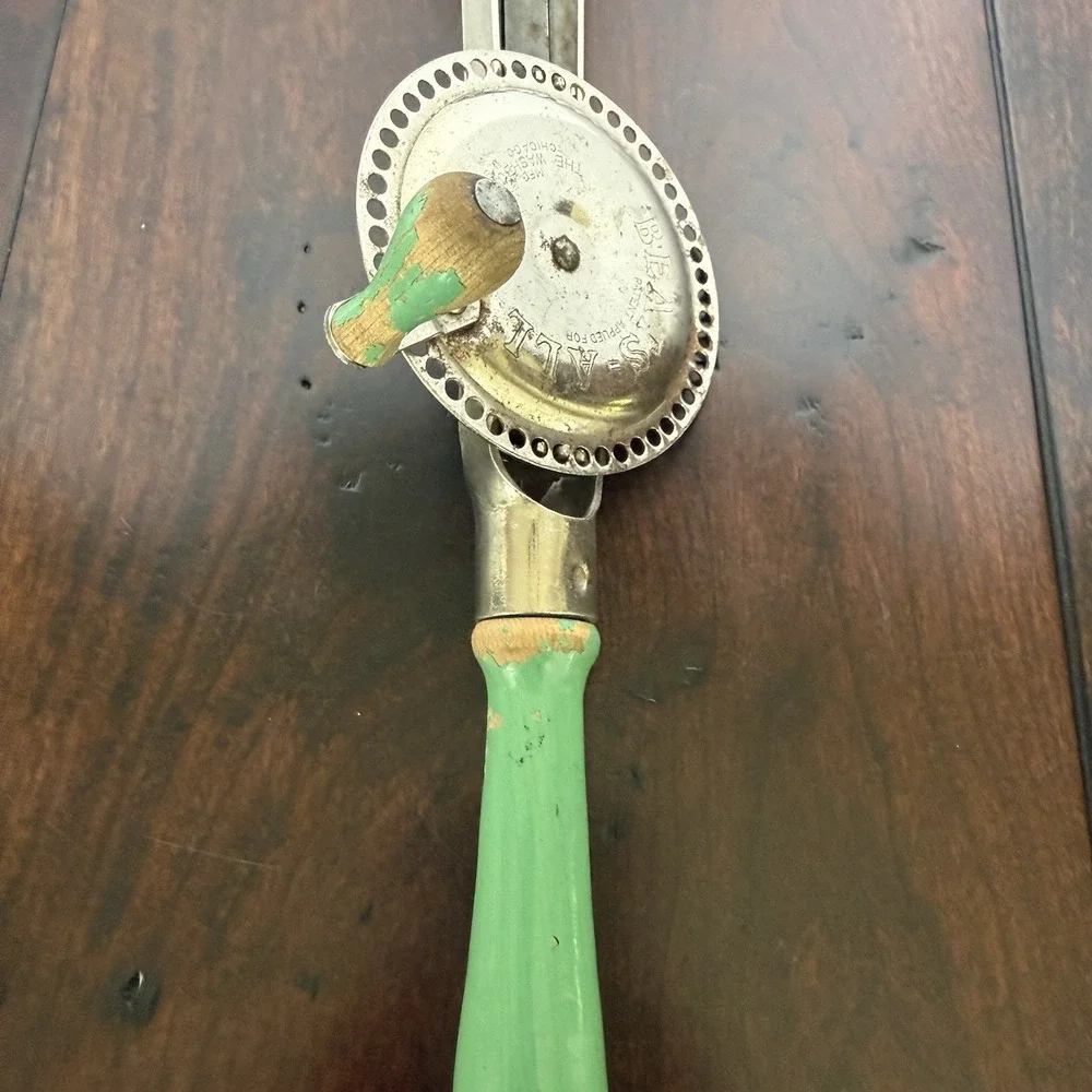 Vintage Beats-All Rustic Green‎ Wood Handle Egg Beater Hand Mixer Farm Decor